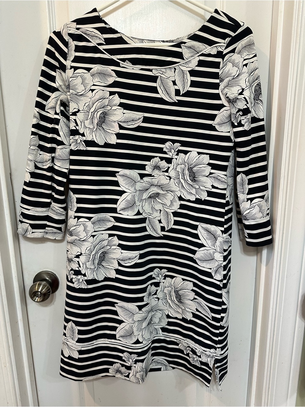 Land’s End Dress Black White Print Stretch Nylon Shift 3/4 Sleeve XS (2-4)
